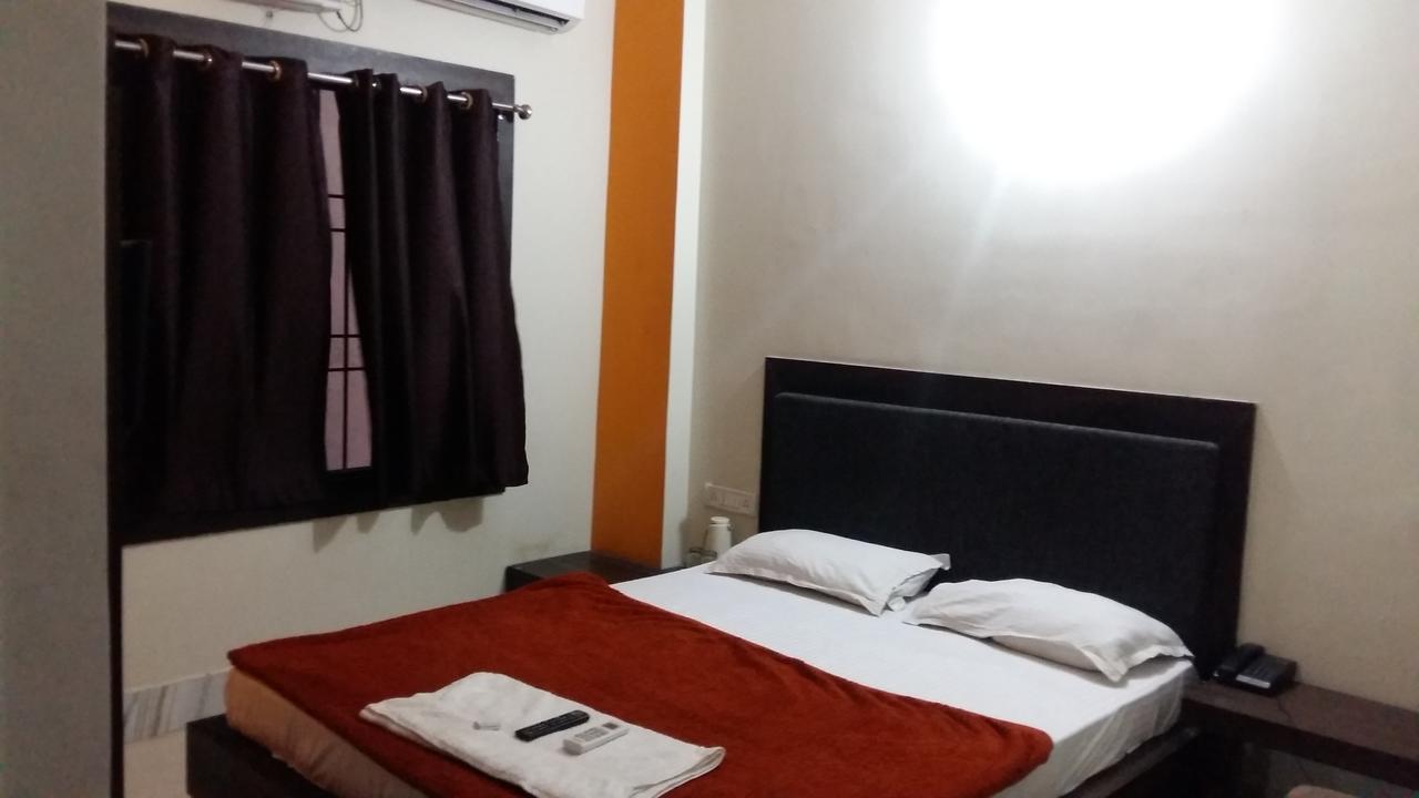 Hotel Grand Palace 伽耶 外观 照片